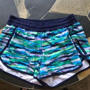 Lululemon Tracker shorts size 12